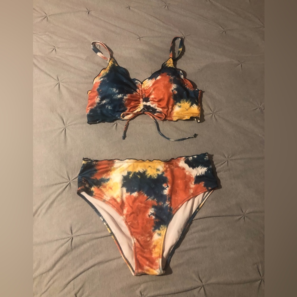 SHEIN Two Piece Swimsuit Twist Front Ruched Tie Dye Bikini